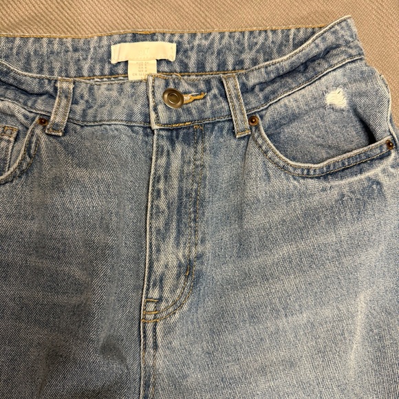 H&M distressed High Rise Light Blue Women’s Flare-Leg Jeans with Side Slit sz4 - Picture 4 of 9